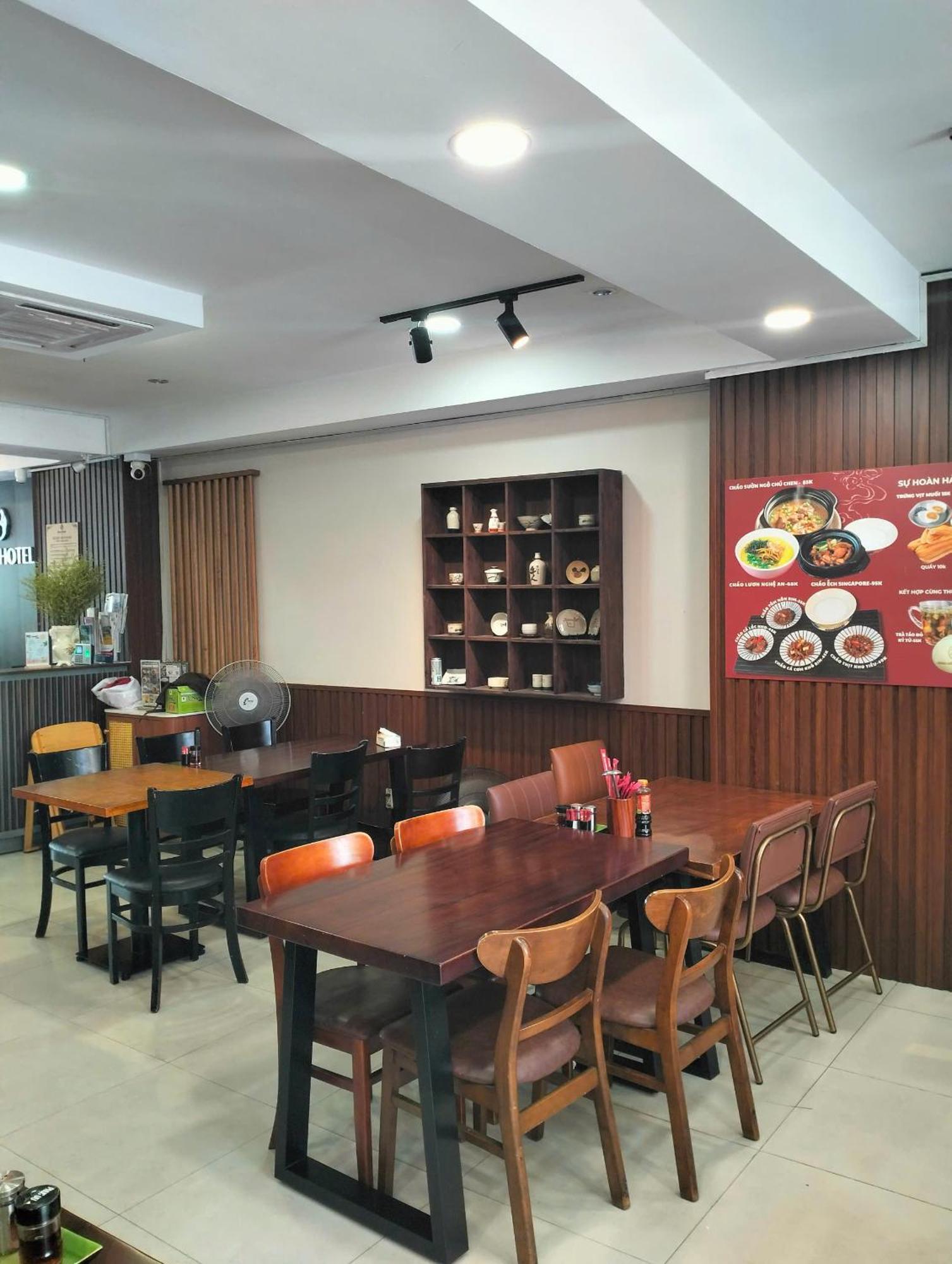Khách sạn Bros 2*