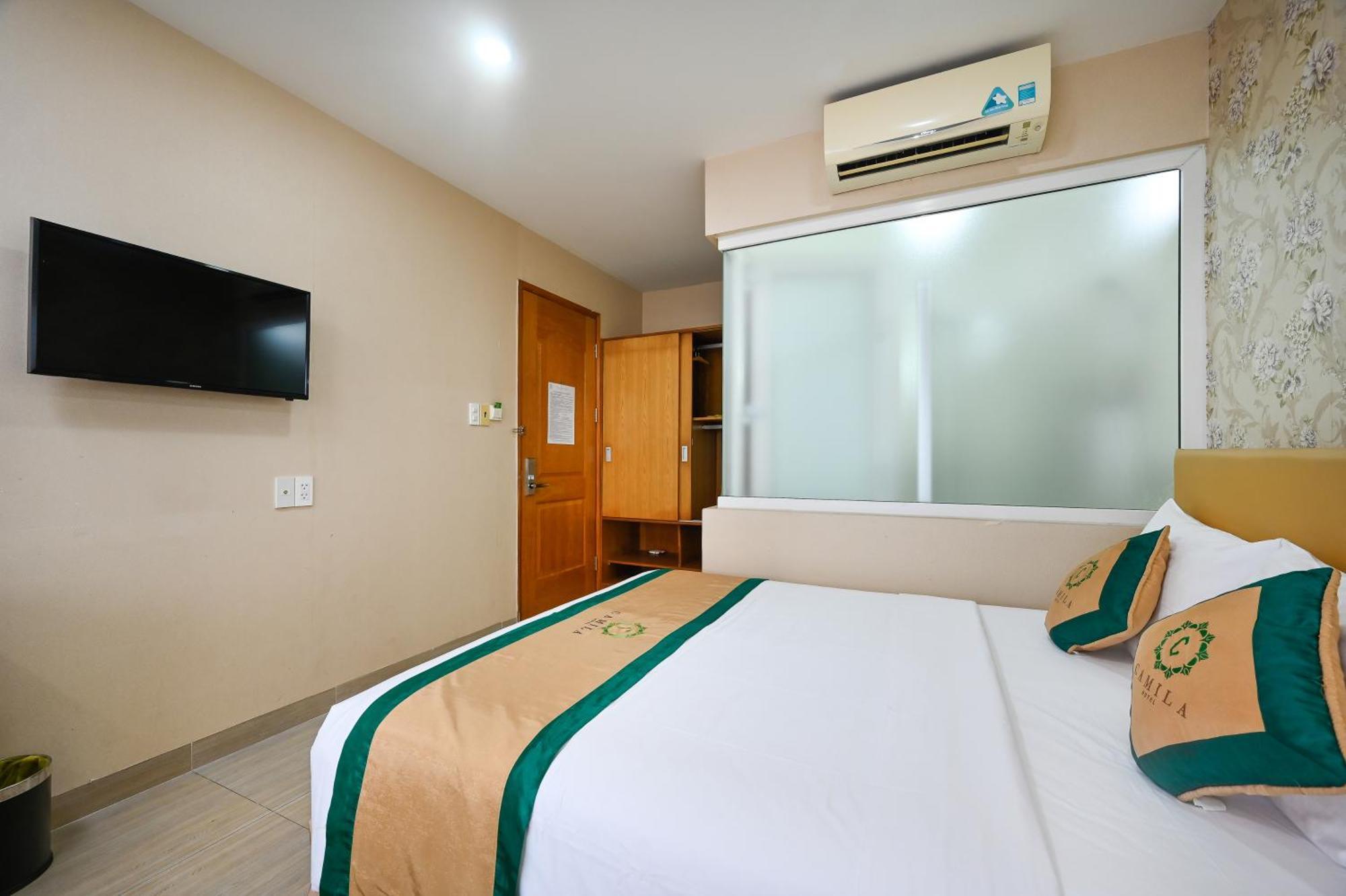 Camila Airport Khách sạn 3*