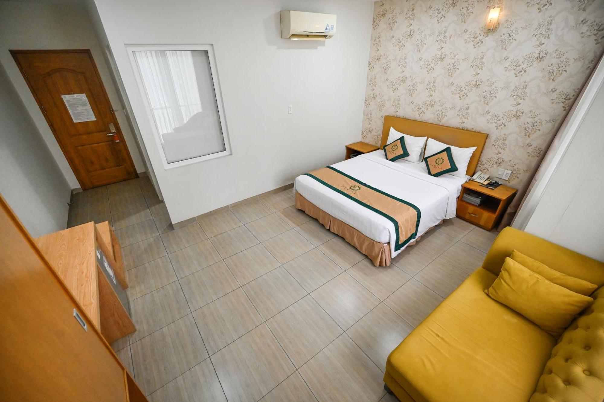 Camila Airport Khách sạn 3*
