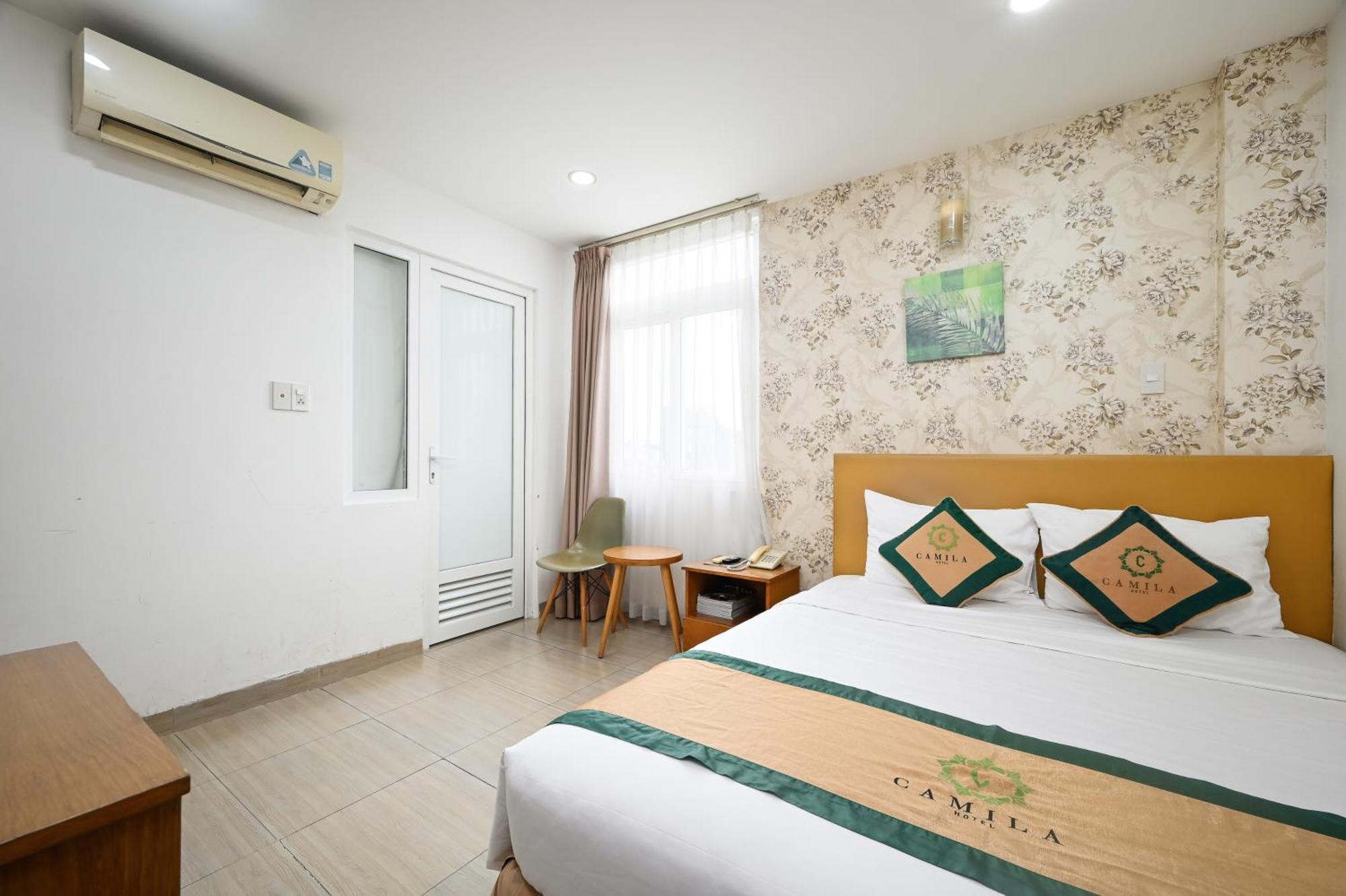 Camila Airport Khách sạn 3*