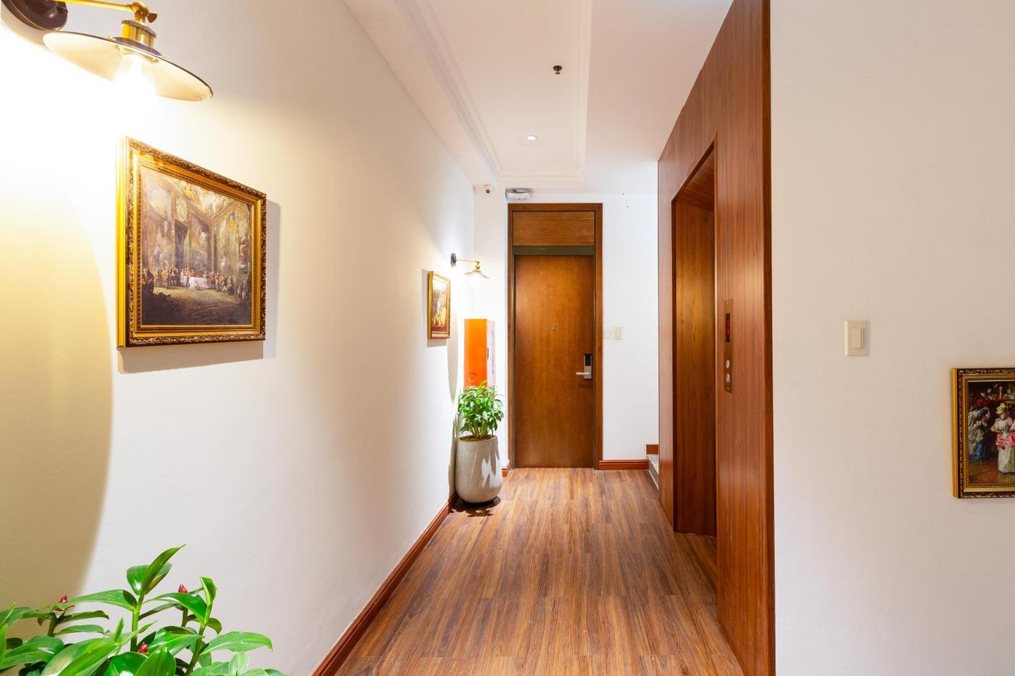 Premium Sonata Saigon 4*