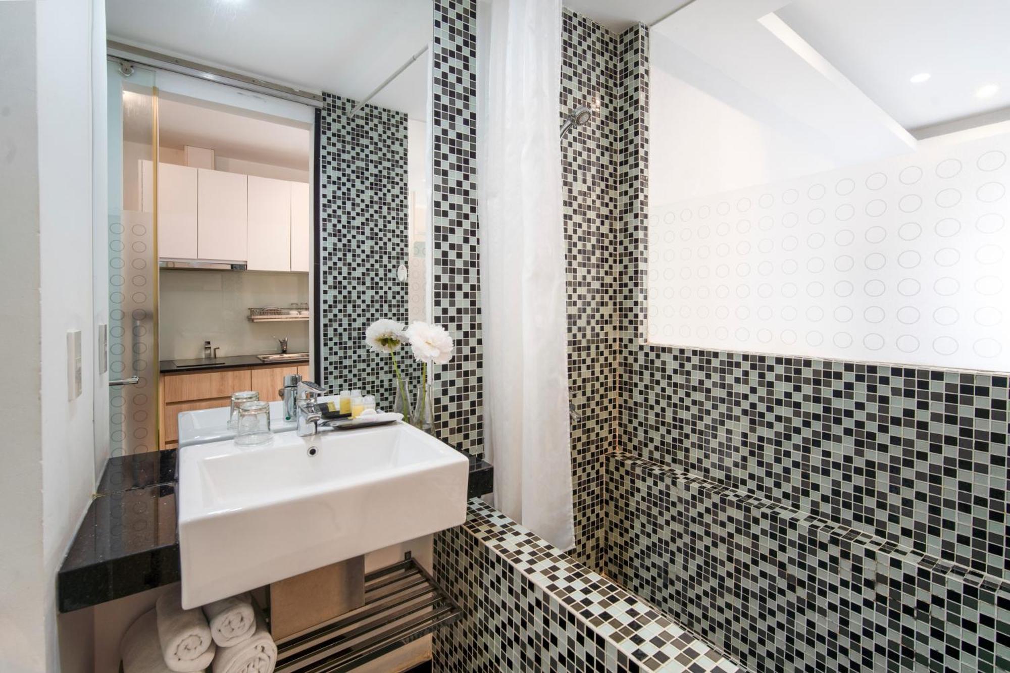 Phu My Hung - Saigon South Serviced - Near Vivo Mall Ho Chi Minh City