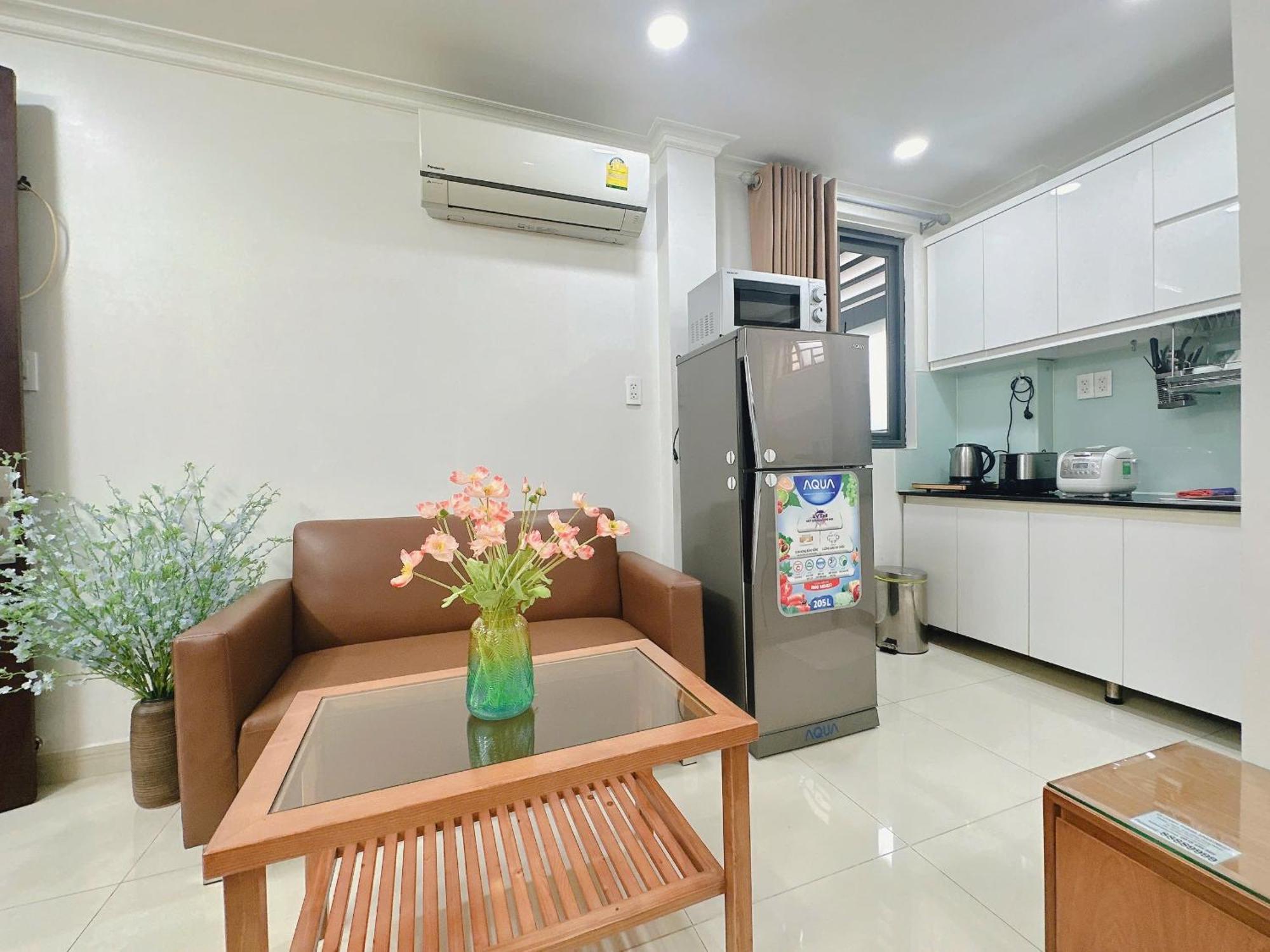 Ho Ly Chinh Thang Apartment