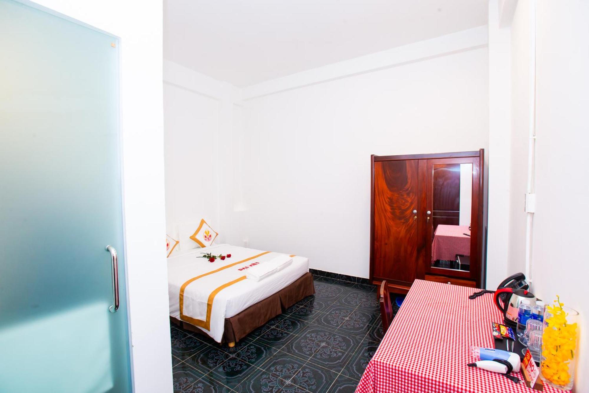The Rice 131 Bui Vien Hotel 3*