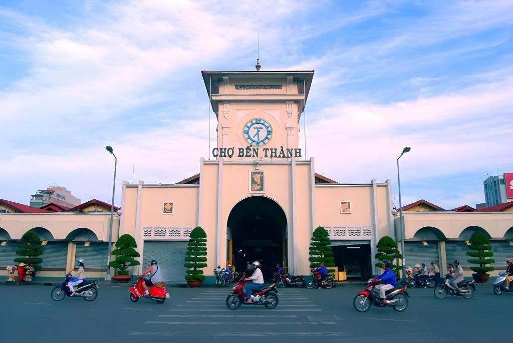 Khách sạn Reddoorz Thinh Gia Phat Hoang Hoa Tham Tan Binh