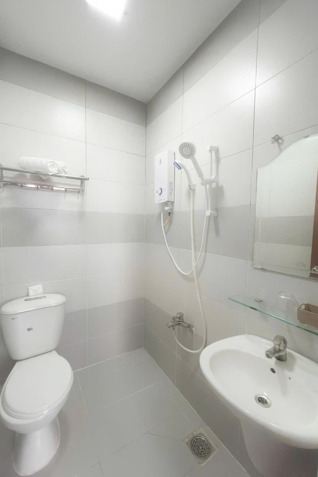Hotel Diamond Hotel Cmt8 - Center Saigon 2*
