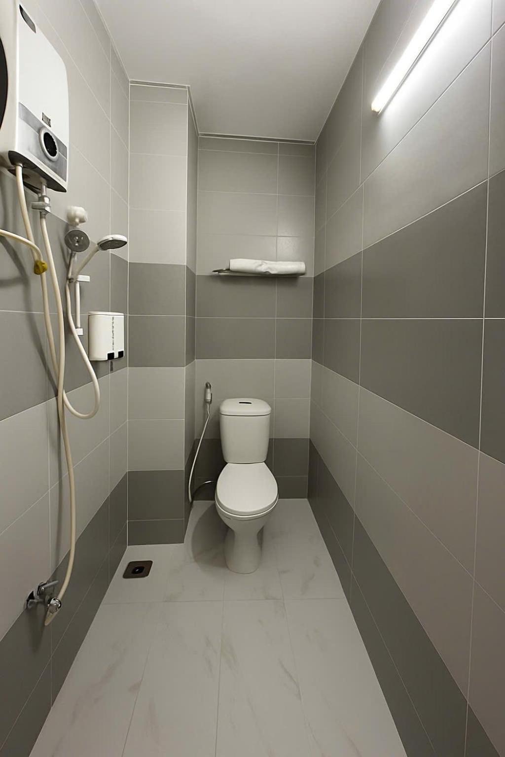 Diamond Cmt8 - Center Saigon Hotel 2*
