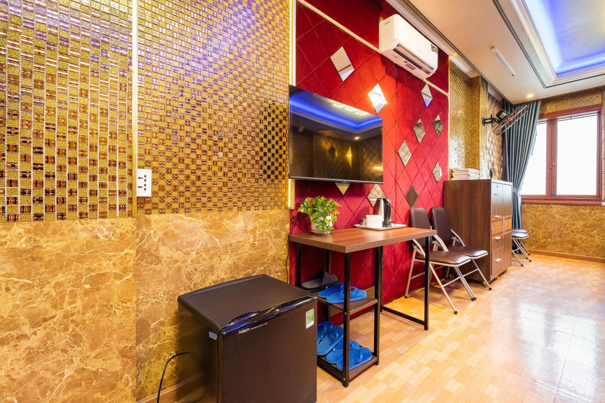 King Kitchen Hotel *