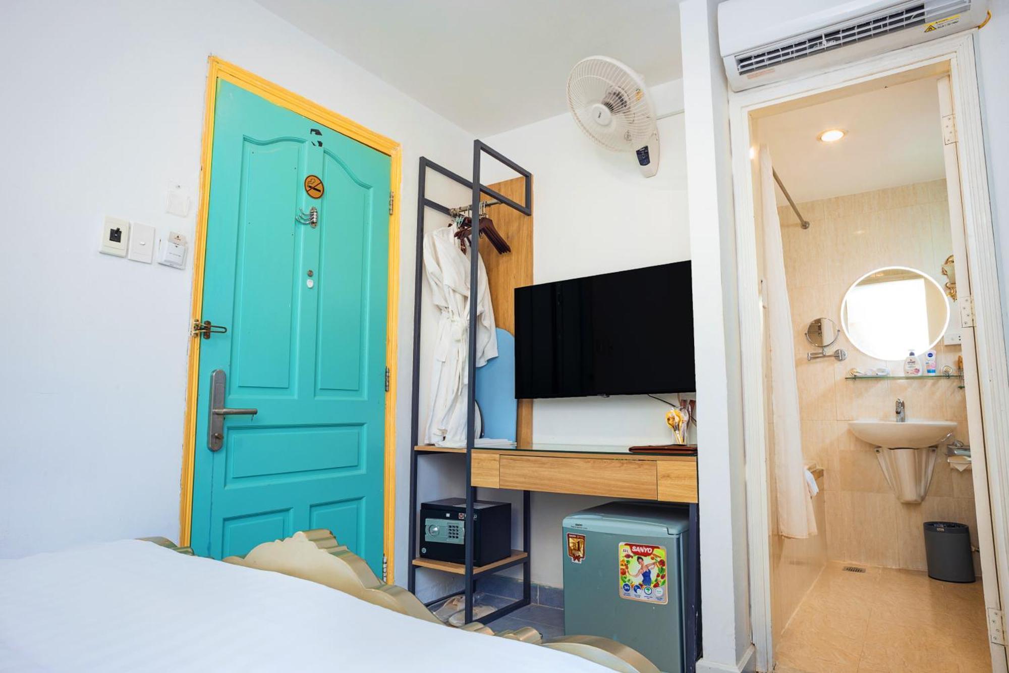 A25 - 255 Le Thanh Ton 2* TP. Hồ Chí Minh