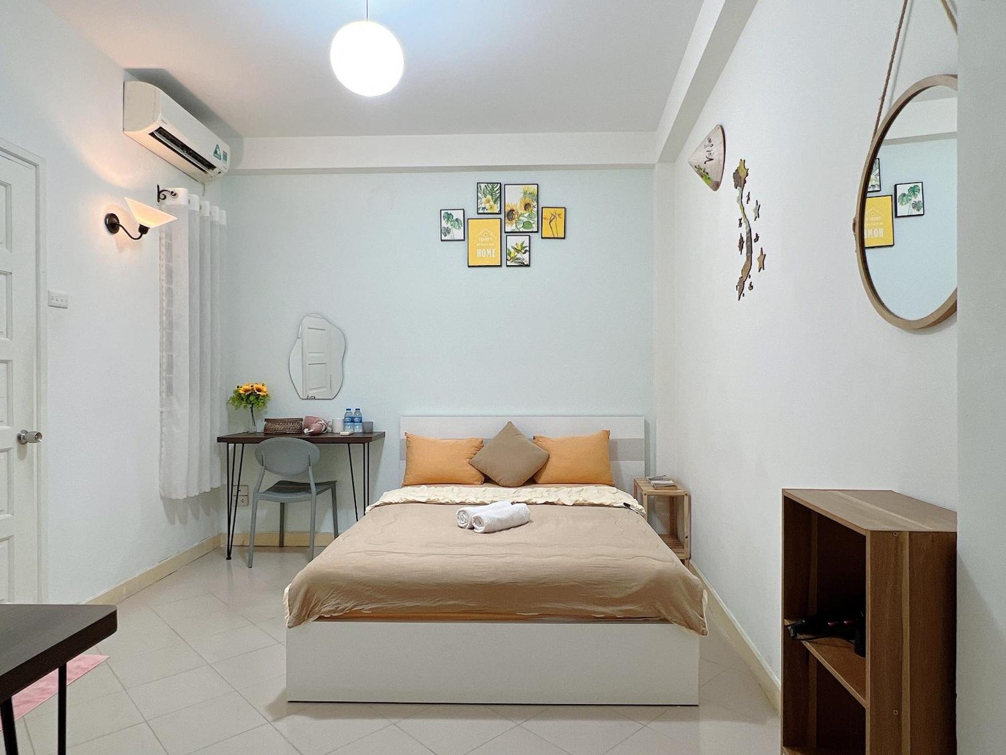 Co 2 * Ho Chi Minh City