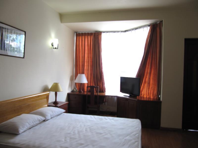 Moonlight Serviced District 1 Hotel