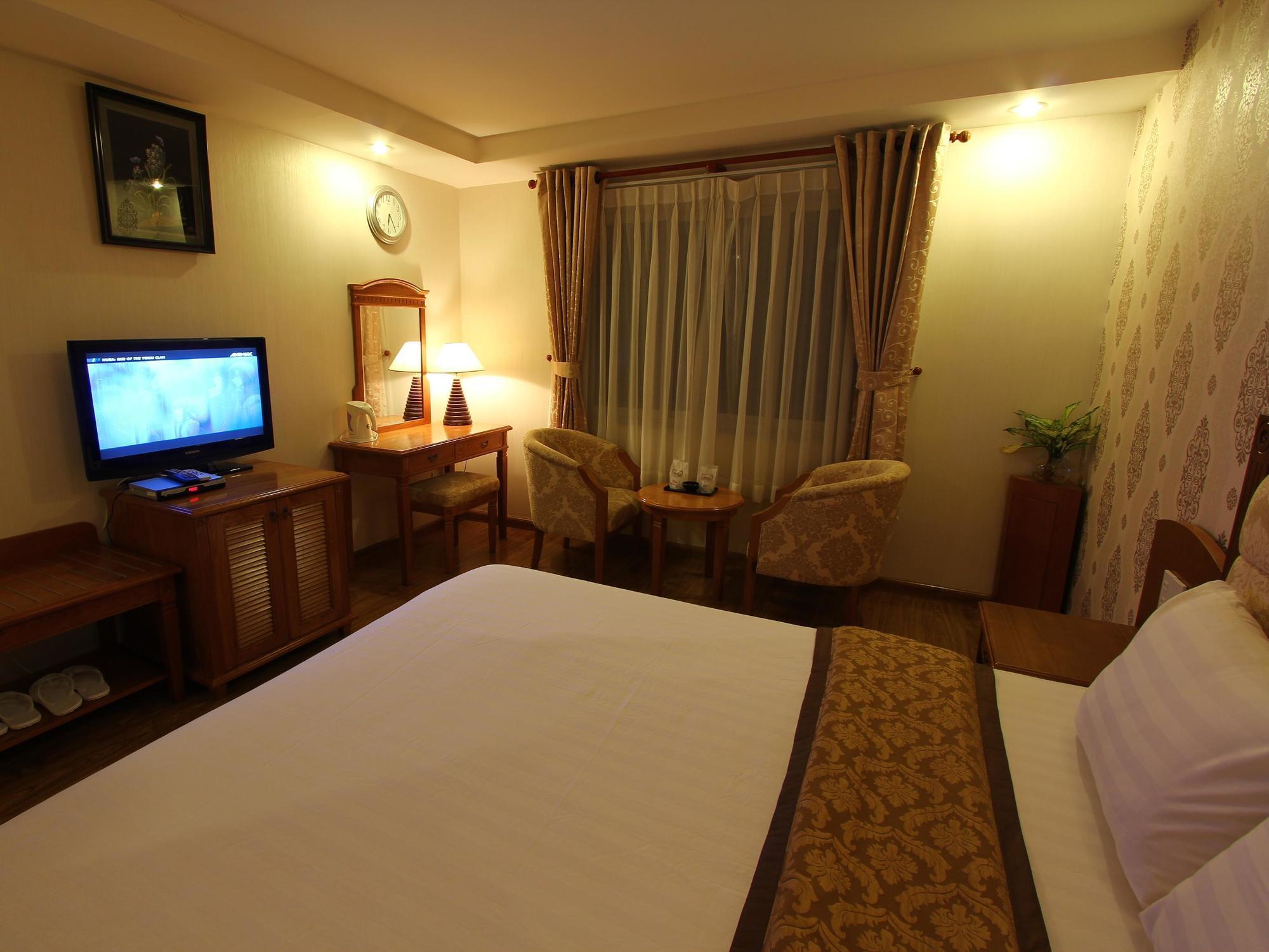 Bali Hotel 2*