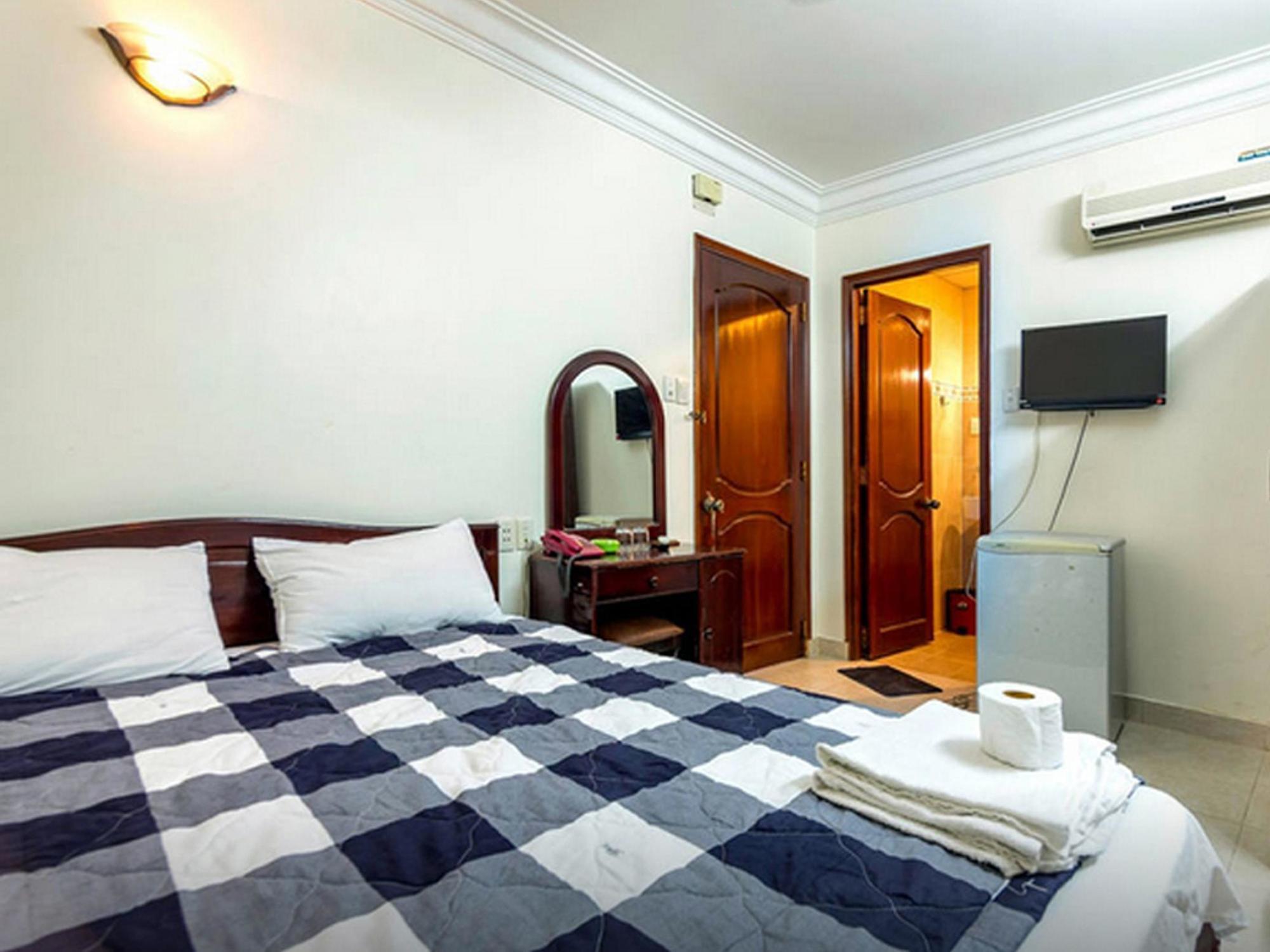 Hanh Chuong Hotel Ho Chi Minh City