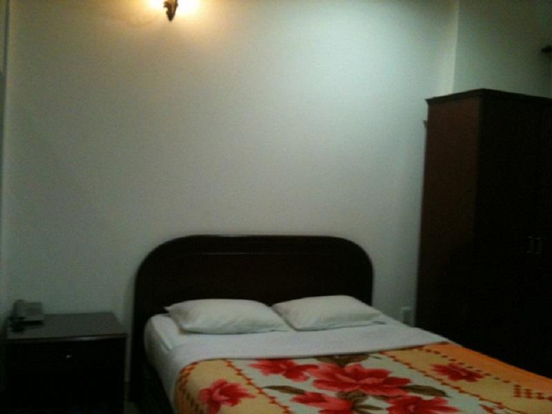 Tran Chau Hotel *
