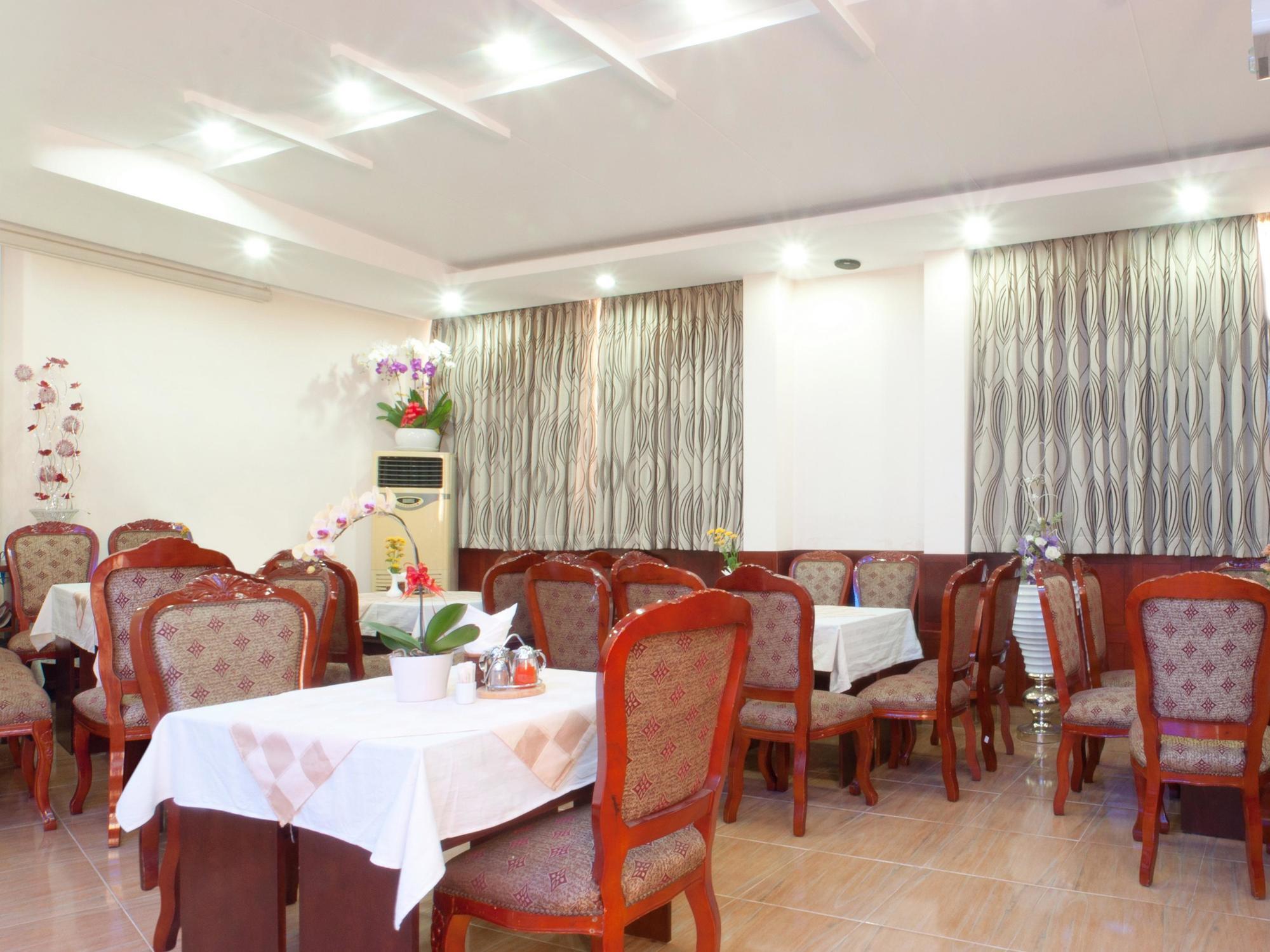 Cozy Midnight 4* TP. Hồ Chí Minh