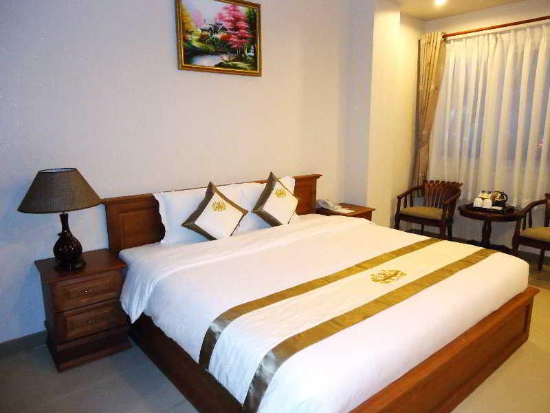 White Lion 3*