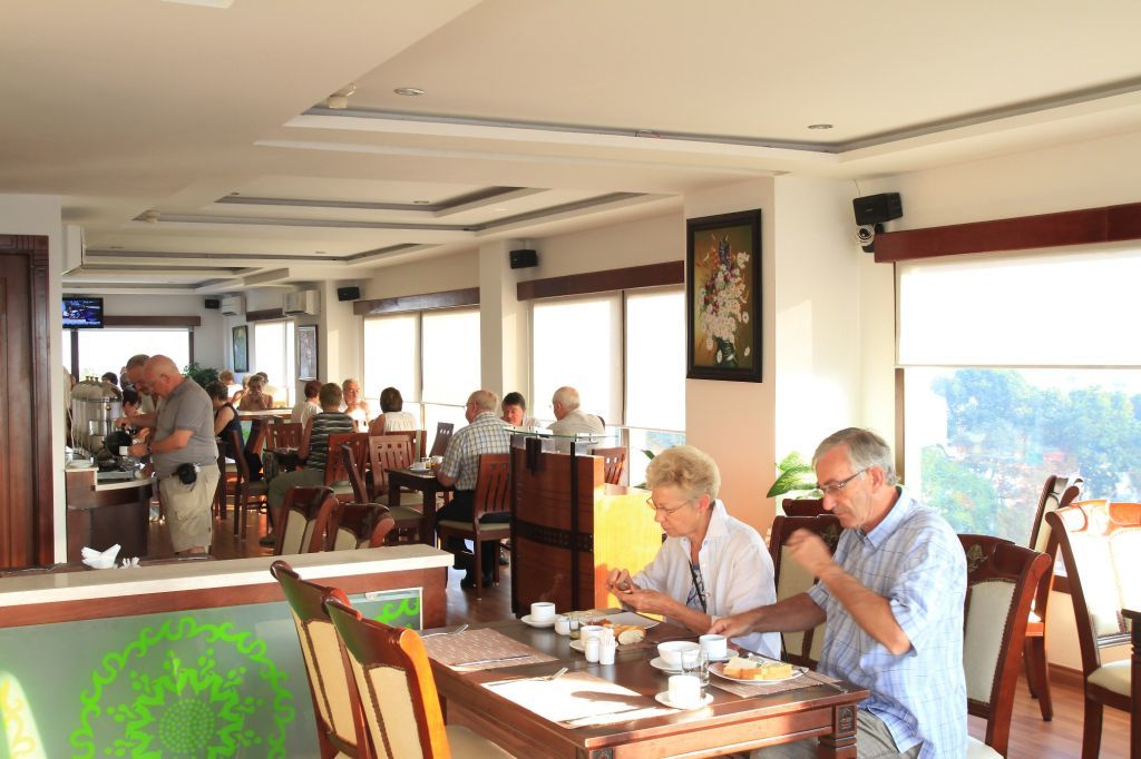Singita Saigon Boutique Jeonse & Travel W Special Airport Service Deals 4*