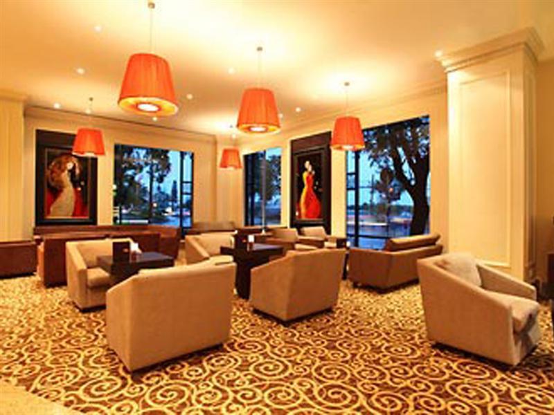 Khách sạn Renaissance Riverside Sài Gòn TP. Hồ Chí Minh