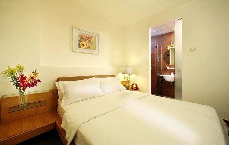 Me Saigon Boutique Hotel