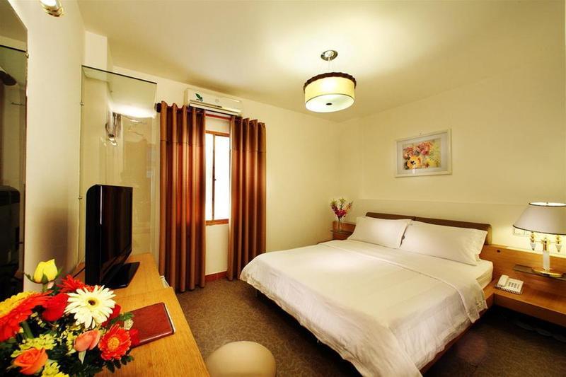 Hotel Me Saigon Boutique 5*