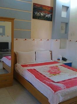 Hotel Expats Minh Quang *