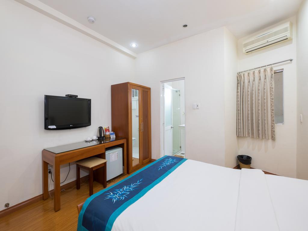 Blue River Hotel