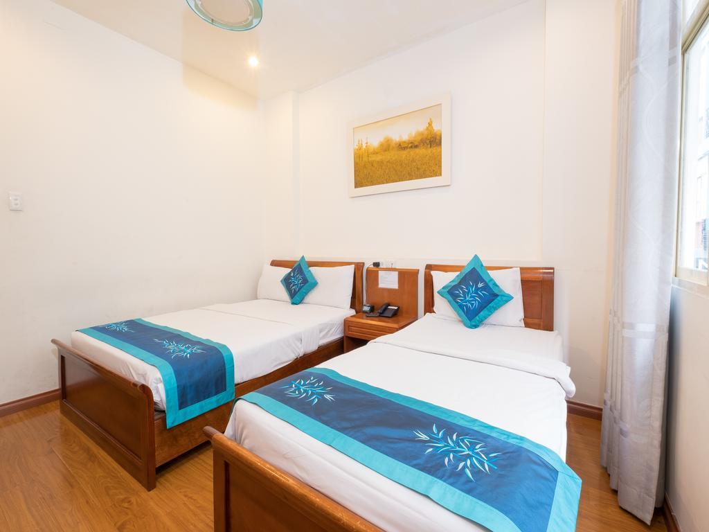 Hotel Blue River