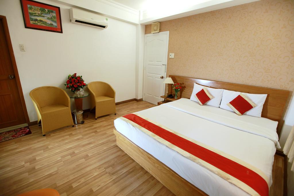 Hotel Lucky Star Saigon 2*