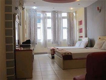Hotel Expats Minh Quang