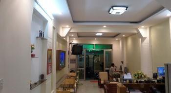 Hotel Violet Star And Ho Chi Minh City