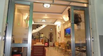 Hotel Violet Star And