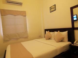 Oyo 438 Small Bay Hotel *