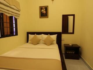 Oyo 438 Small Bay Hotel Ho Chi Minh City