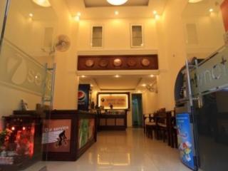 Oyo 438 Small Bay Hotel Ho Chi Minh City