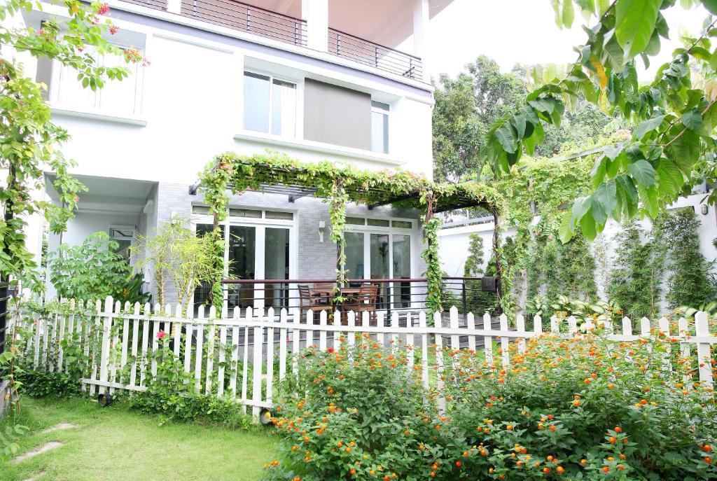 Khách sạn hẻo lánh Ha Do Villas 3*