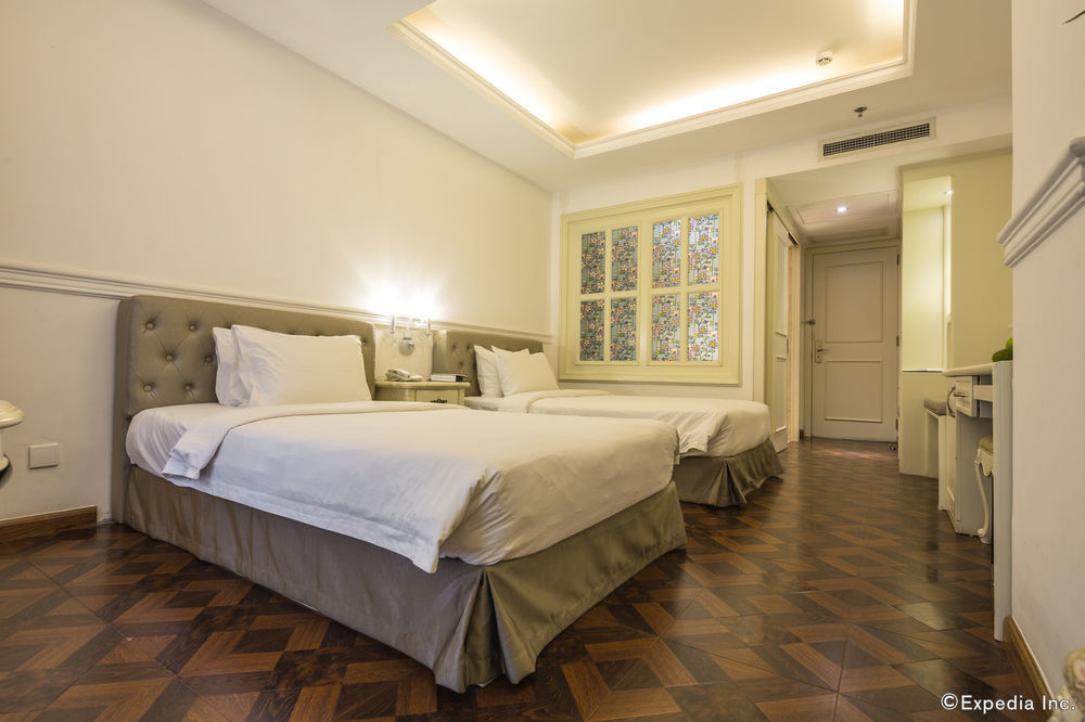 Me Saigon Boutique Hotel