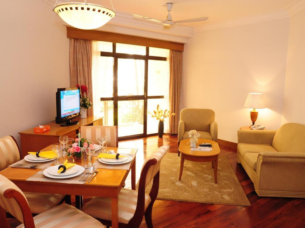 Riverside Serviced 4*