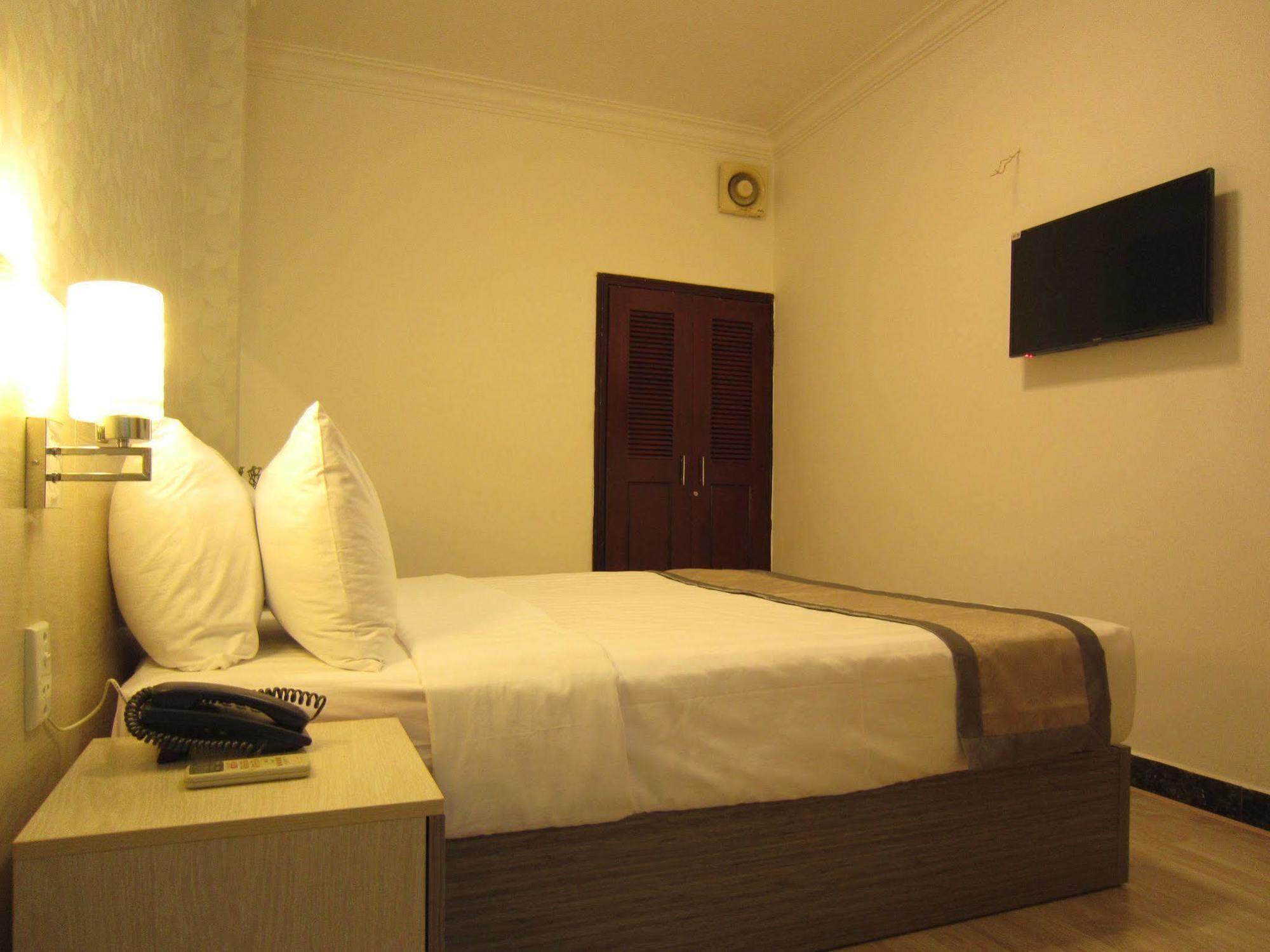 Cabana Saigon - Ly Tu Trong 3*