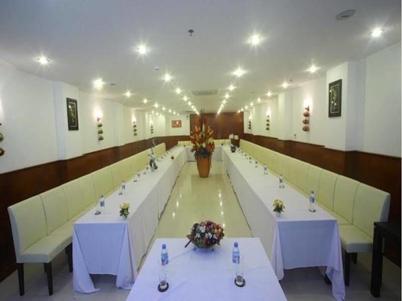Rain Bow Hotel Ho Chi Minh City