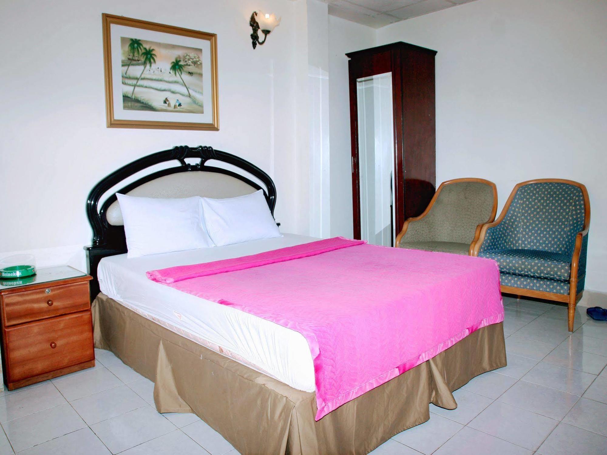 Hotel Tran Chau *