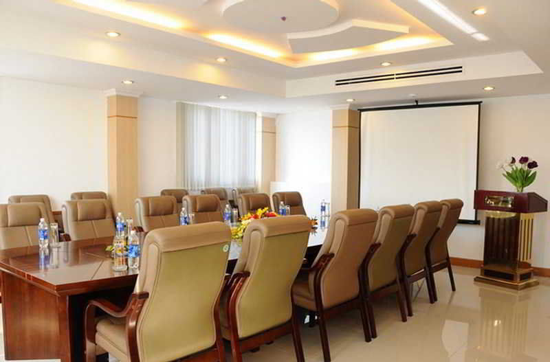 Park Saigon 3*