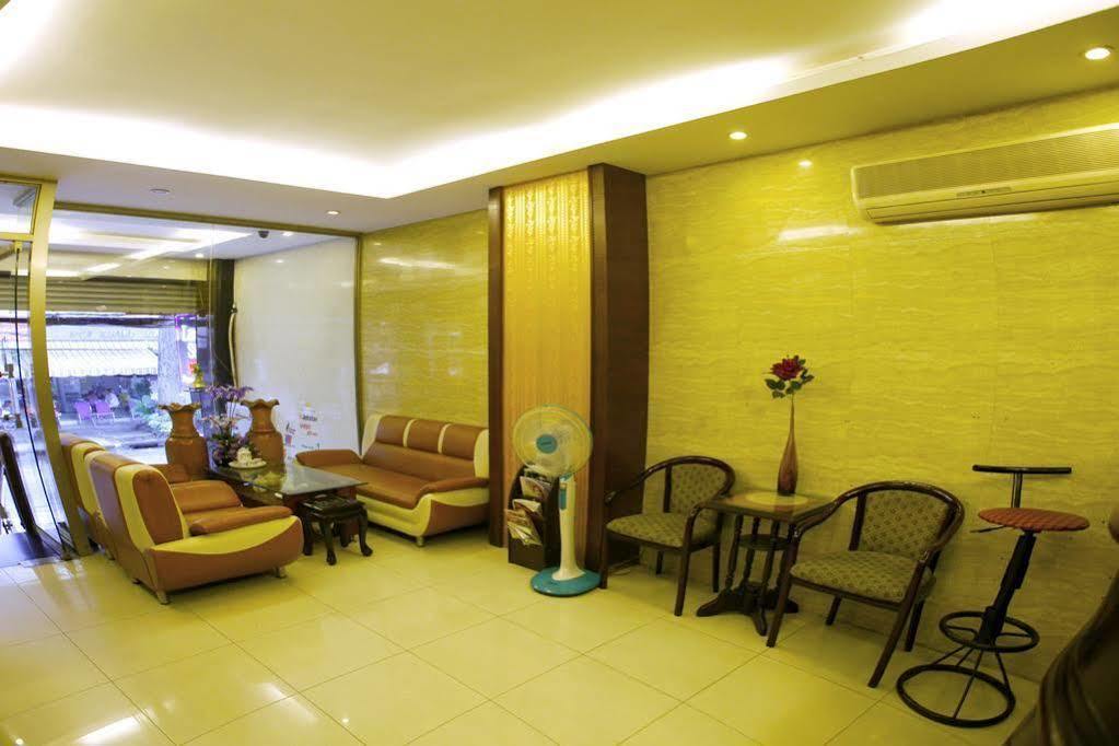 Lucky Star Saigon Hotel 2*