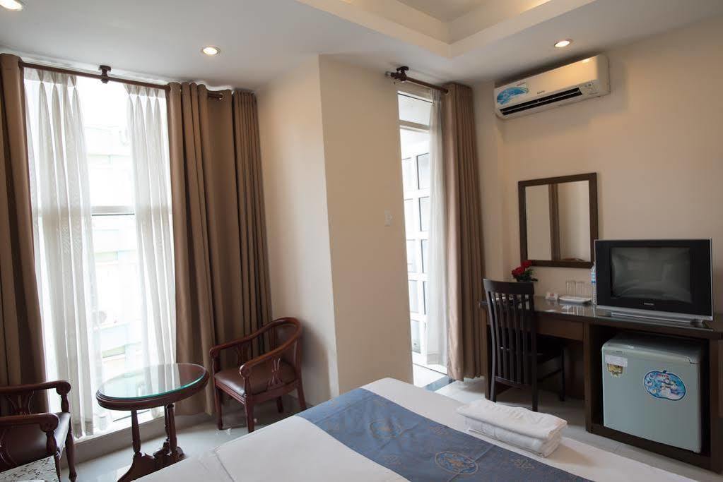 Em&em 2* Ho Chi Minh City