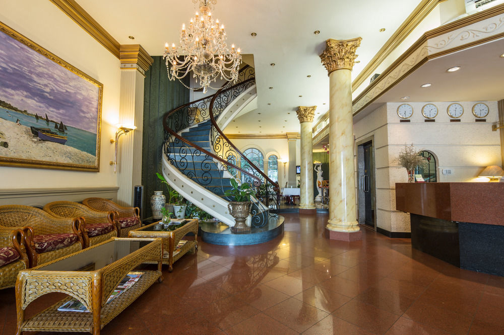 Hotel The Spring 3*
