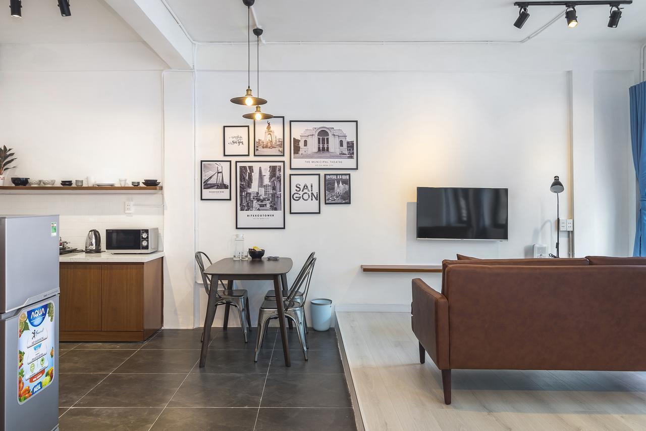 Scandinavian With Balcony In Bui Vien