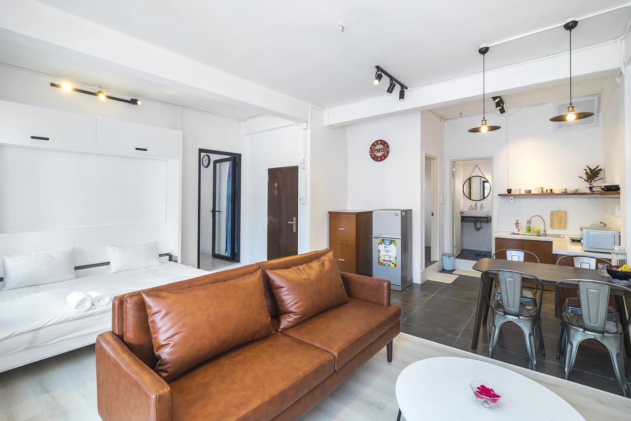 Scandinavian With Balcony In Bui Vien