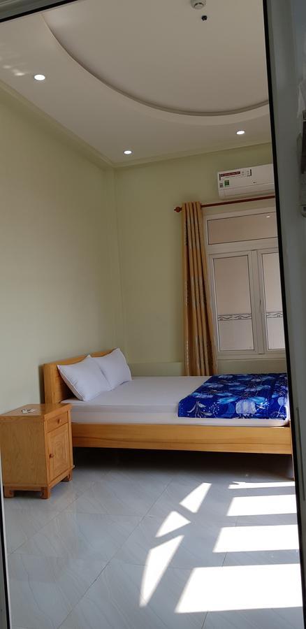 Dang Hotel *