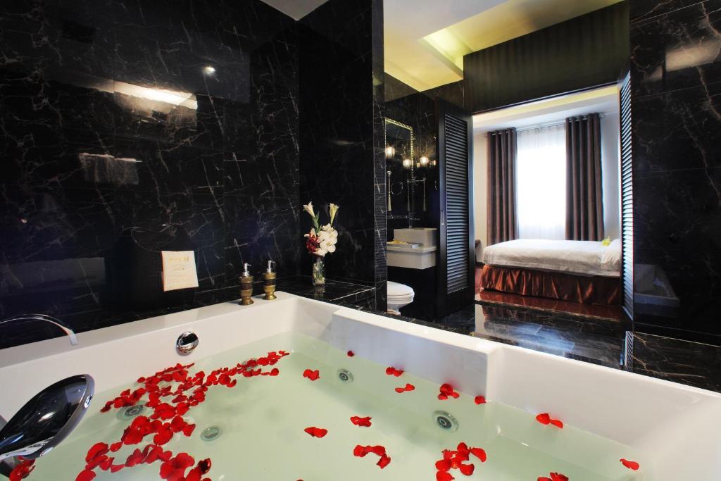 Hotel A&em Ba Trung