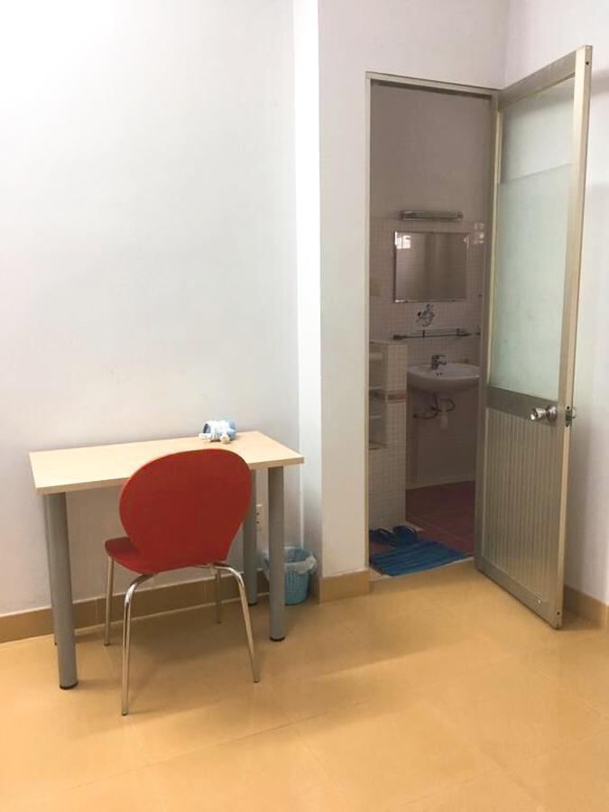 Drop By Saigon Hostel *
