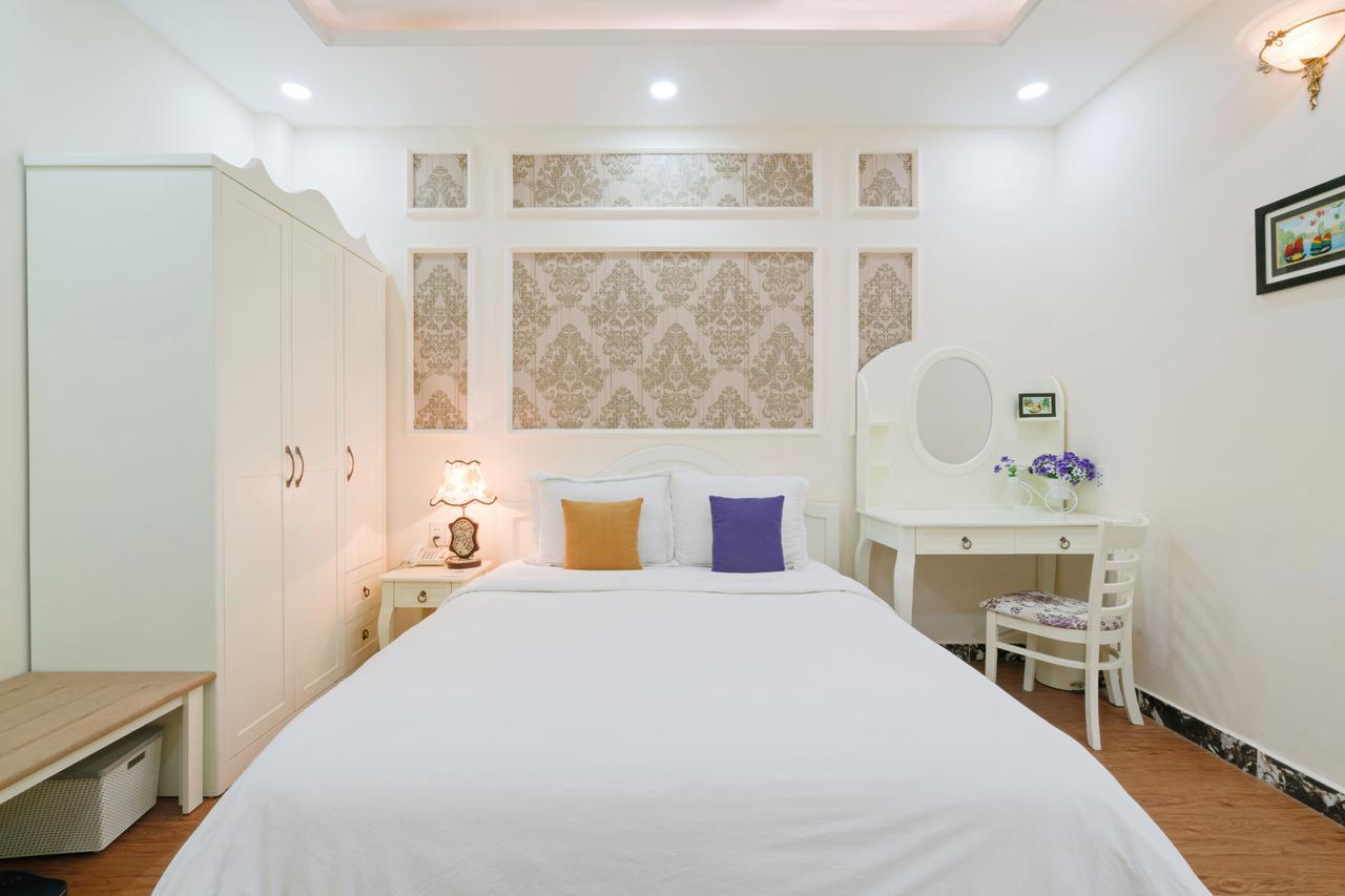 Chez Mimosa Boutique - New Address 135 Tran Hung Dao 3*